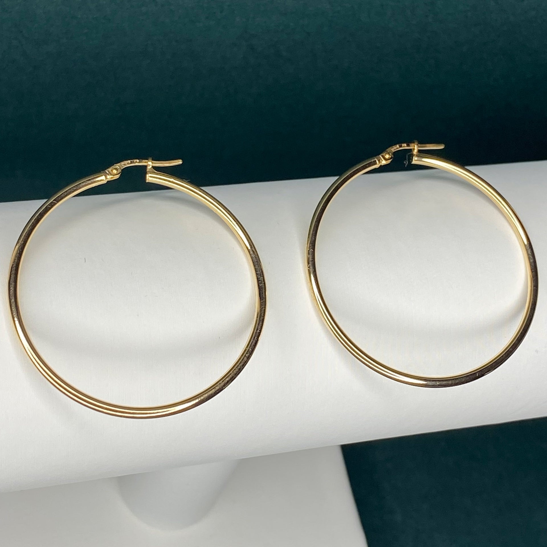 9ct Solid Gold 44mm Round Tube Hoop Earrings