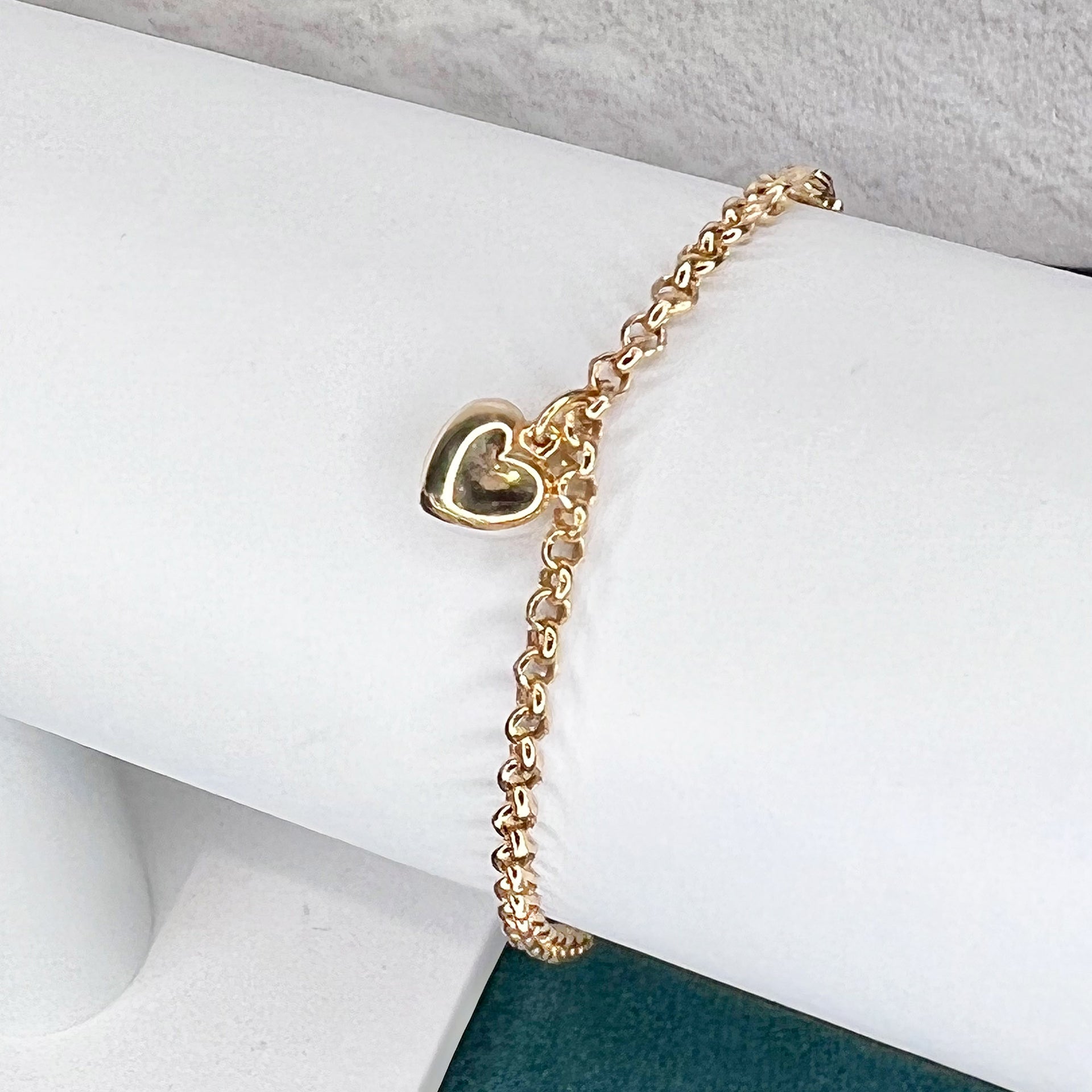 9ct Solid Gold Belcher Bracelet With Heart Pendant