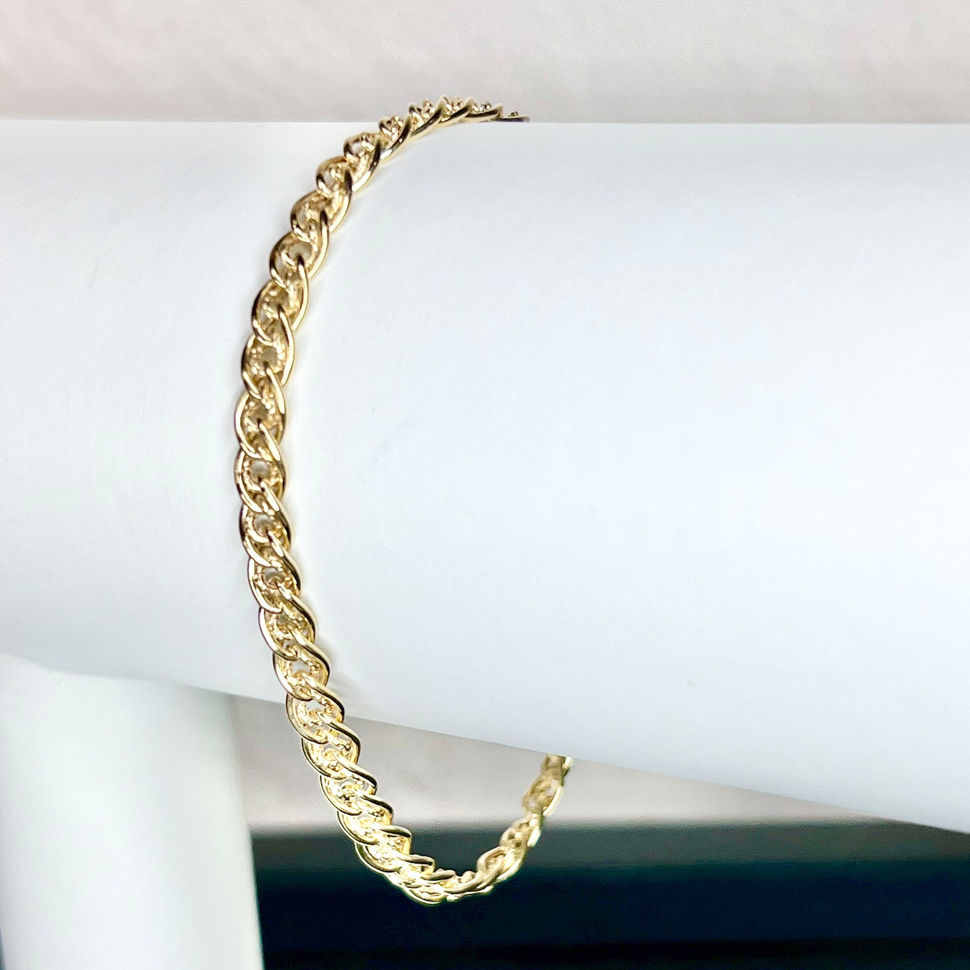 9ct Solid Gold Celtic Link Bracelet