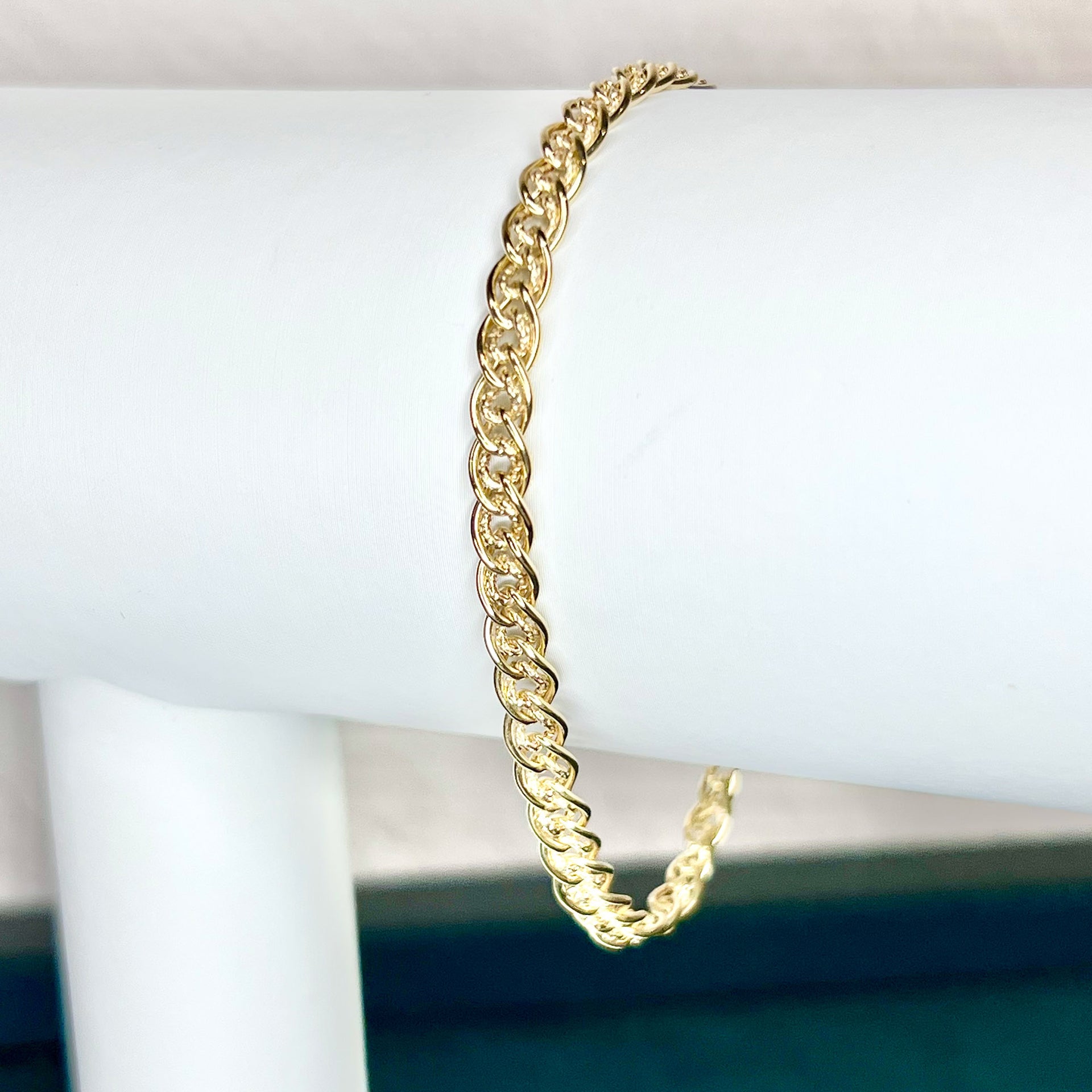 9ct Solid Gold Celtic Link Bracelet