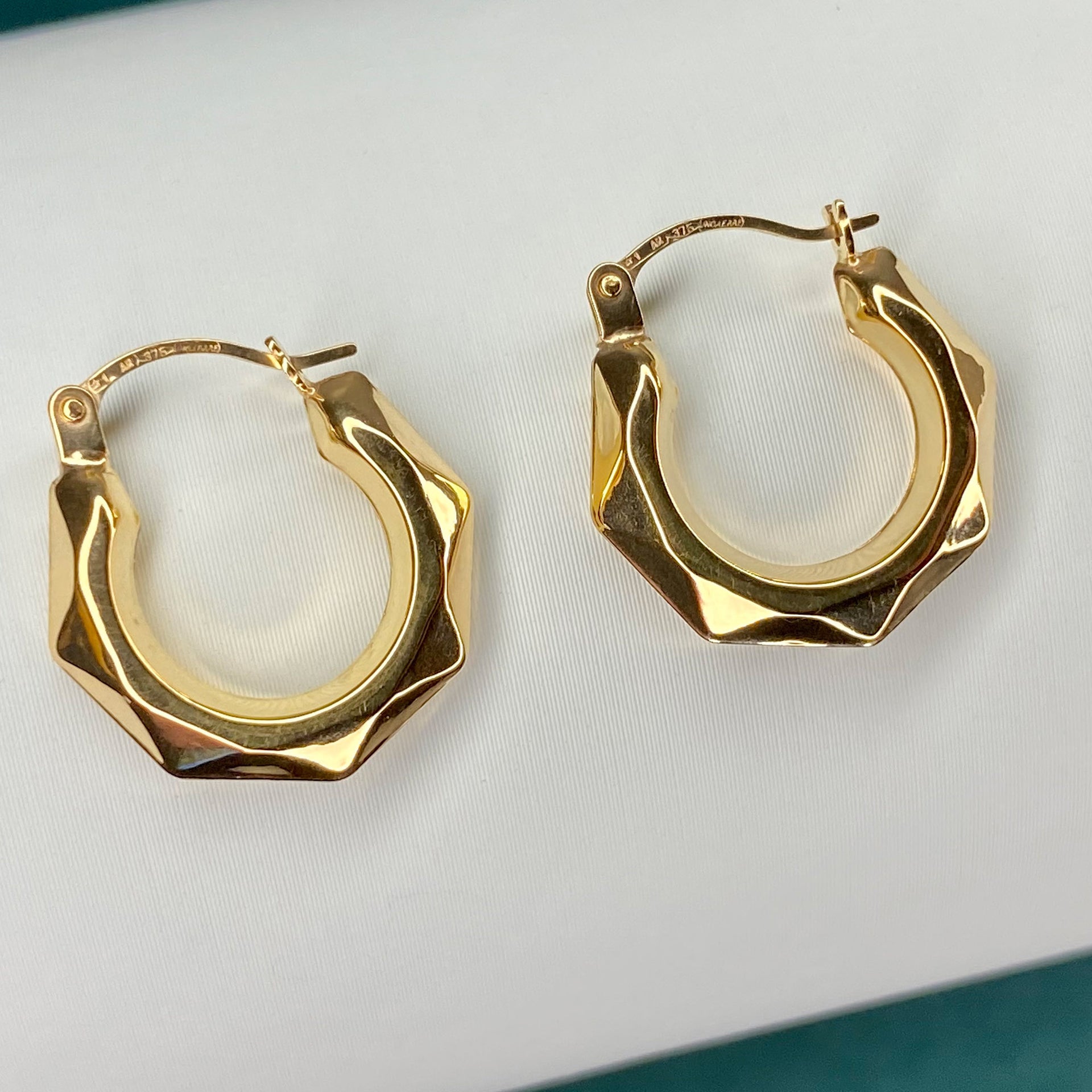 9ct solid Gold Geometric Creole Earrings 16mm